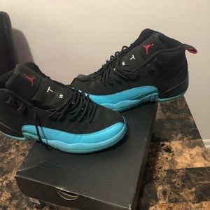 Air Jordans retro 12s